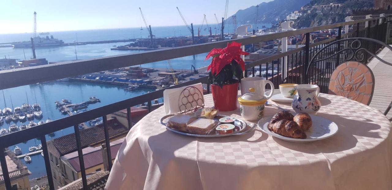 مبيت وإفطار ساليرنو Casa Sul Mare المظهر الخارجي الصورة
